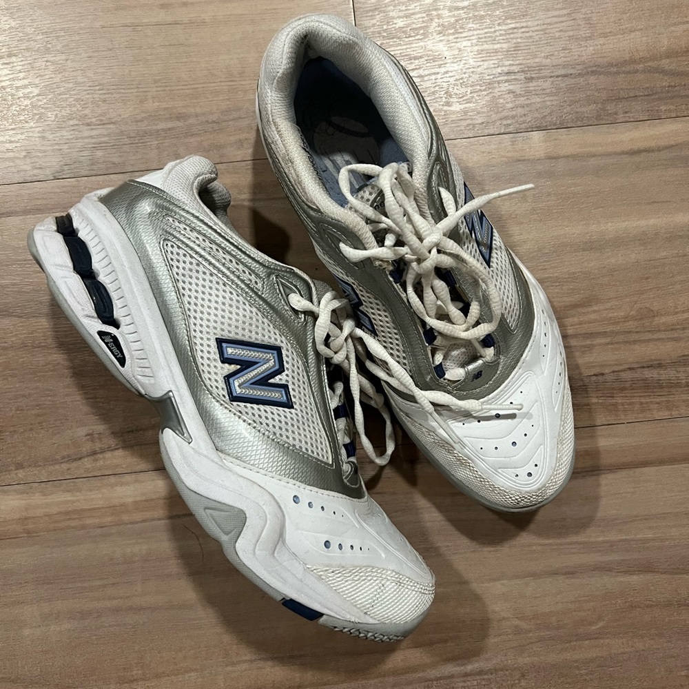 new balance blue white 900s sz 9 women